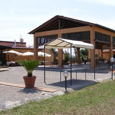 Agriturismo Il Borghetto בית חווה
